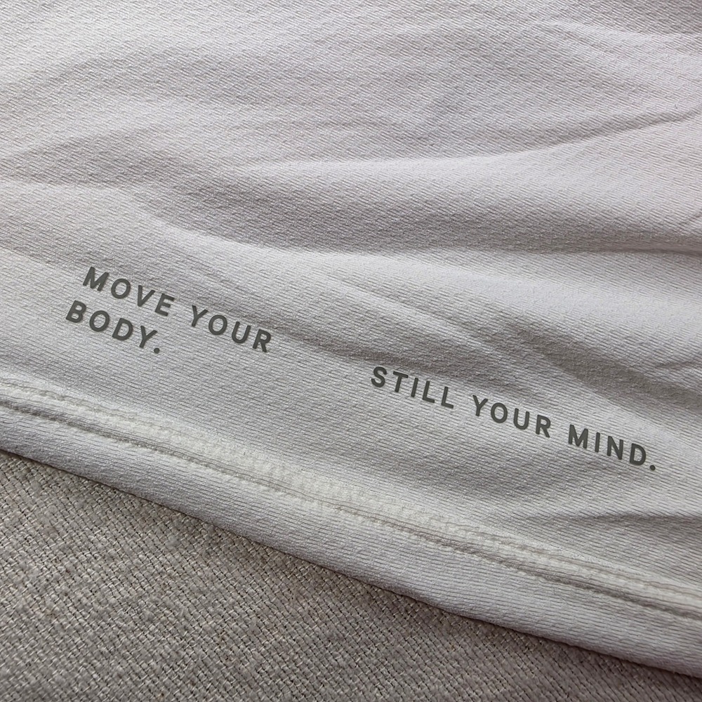 Lululemon White Muscle Love Long Sleeve Crop Top Mirrored Logo Graphic Size 4 - Picture 5 of 8